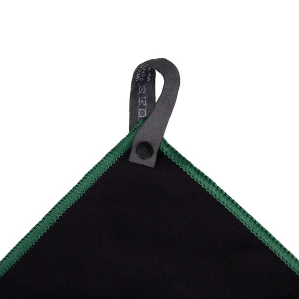 FRILUFTS MICROFIBRE TOWEL W:O:A Reisehandtuch GREEN/BLACK 4 FRILUFTS MICROFIBRE TOWEL W:O:A Reisehandtuch GREEN/BLACK - Image 4